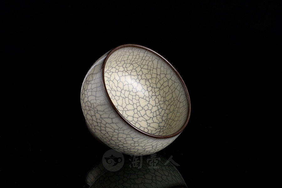 压手杯