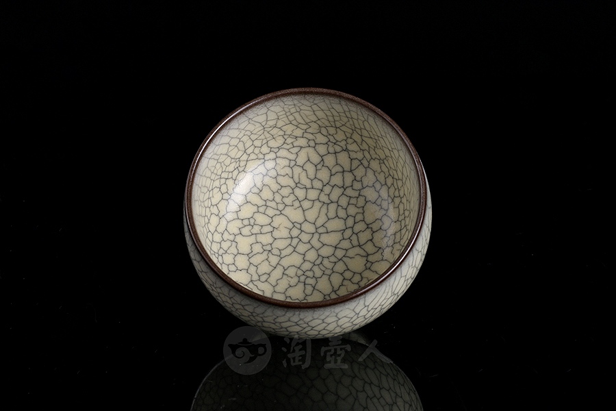 压手杯