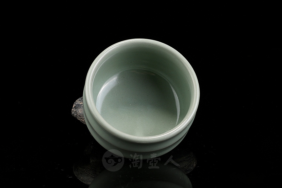 汝官釉弦纹杯