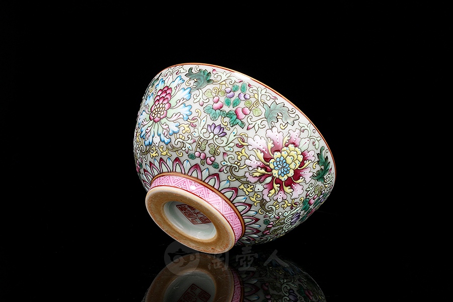 珐琅彩花开富贵