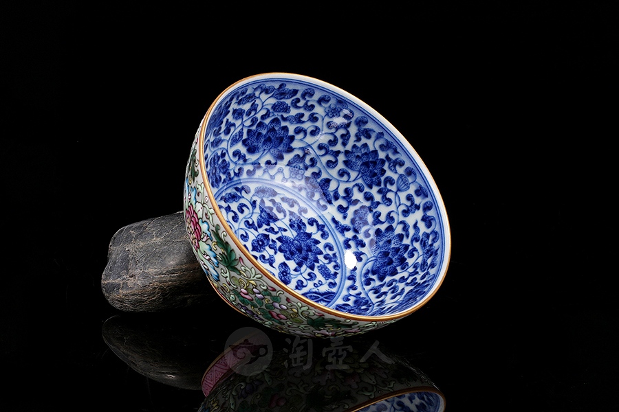 珐琅彩花开富贵