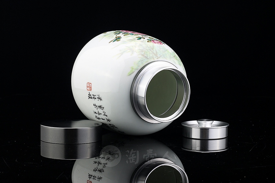 花中皇后茶叶罐