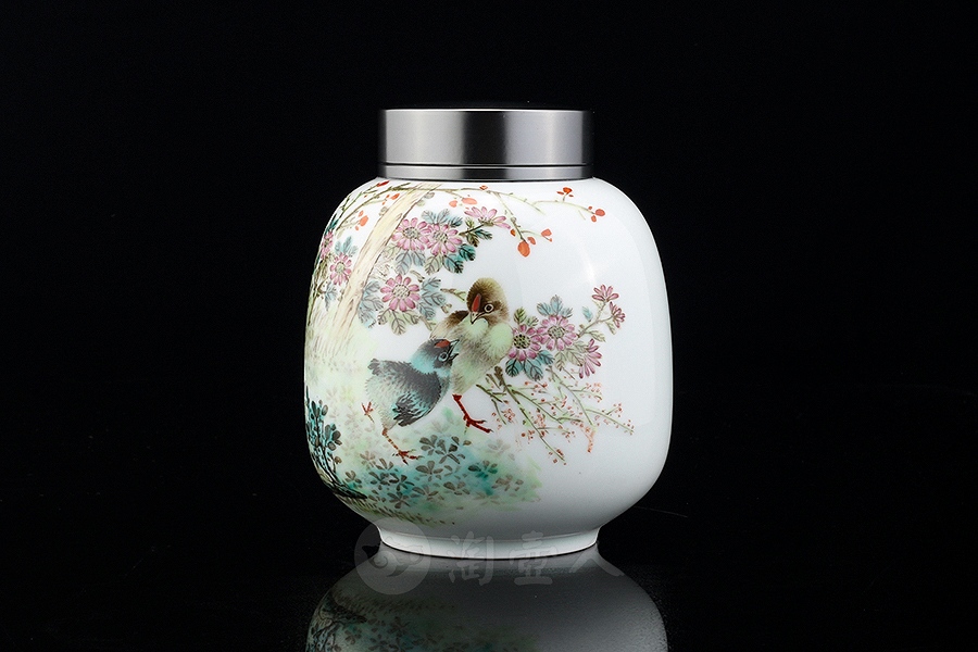 花中皇后茶叶罐