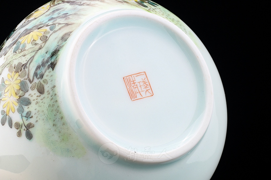 花中皇后茶叶罐