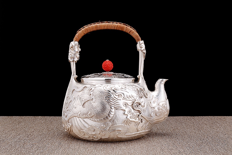 云龙祥瑞提梁壶(小)