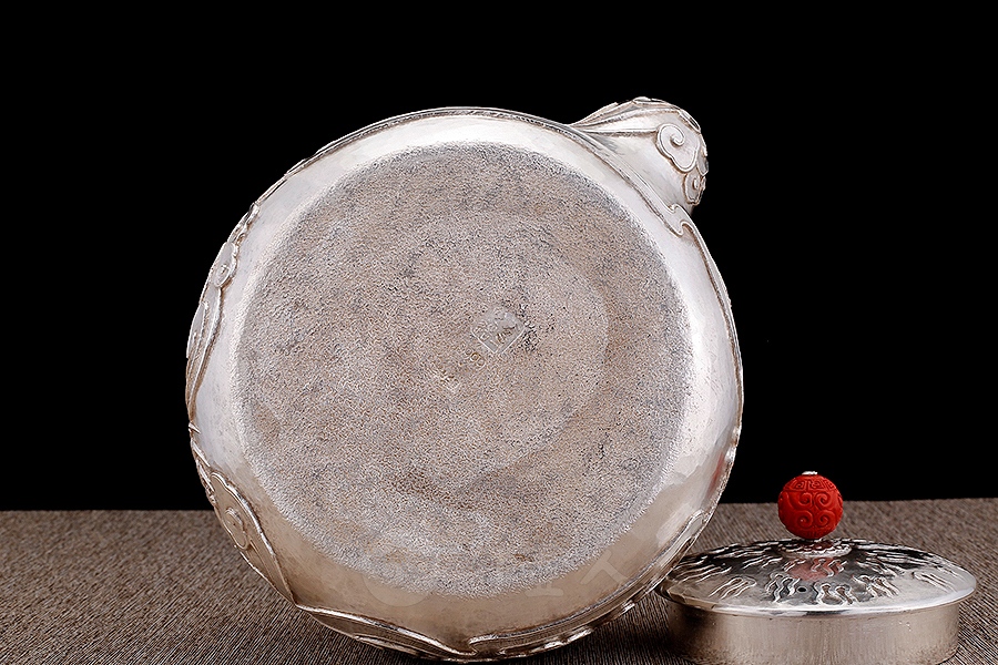 云龙祥瑞提梁壶(小)