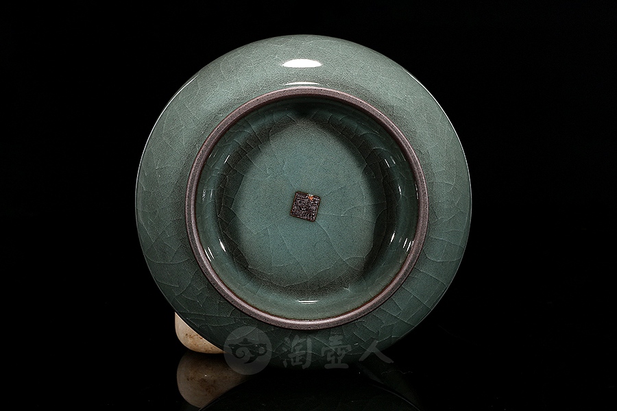 高颈撇口铁胎茶斗(中)