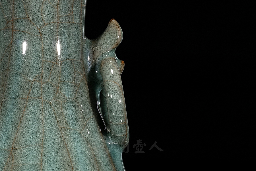 双耳葵口铁胎百财瓶(小)