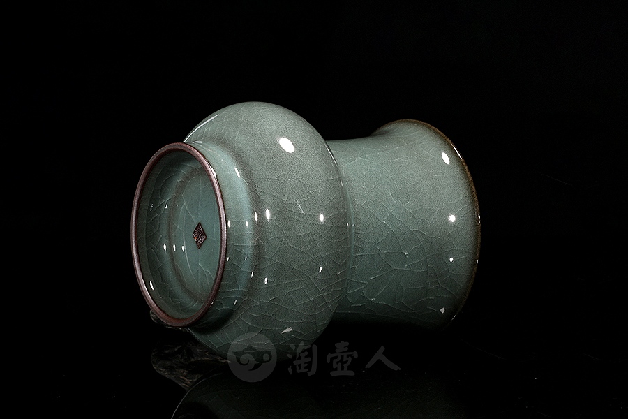 高颈撇口铁胎茶斗(中)
