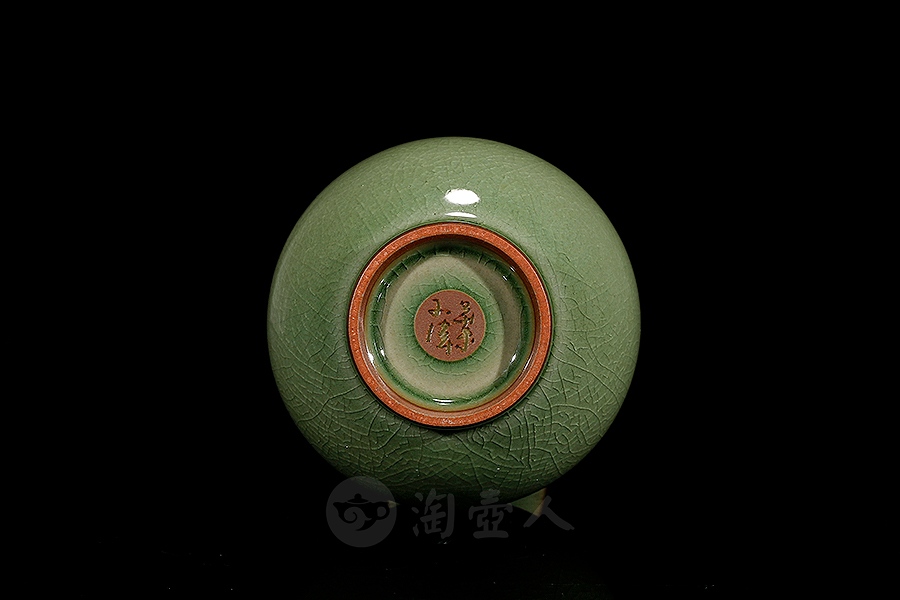长须玉壶春