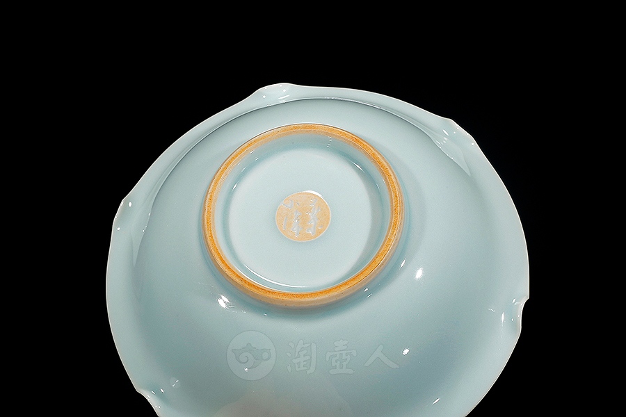 小龟心碗(粉青)