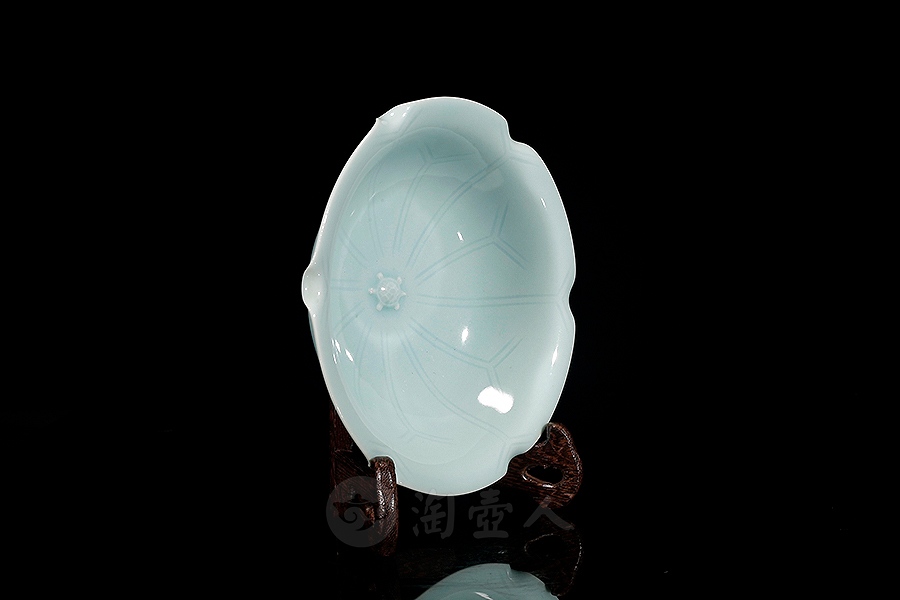 小龟心碗(粉青)