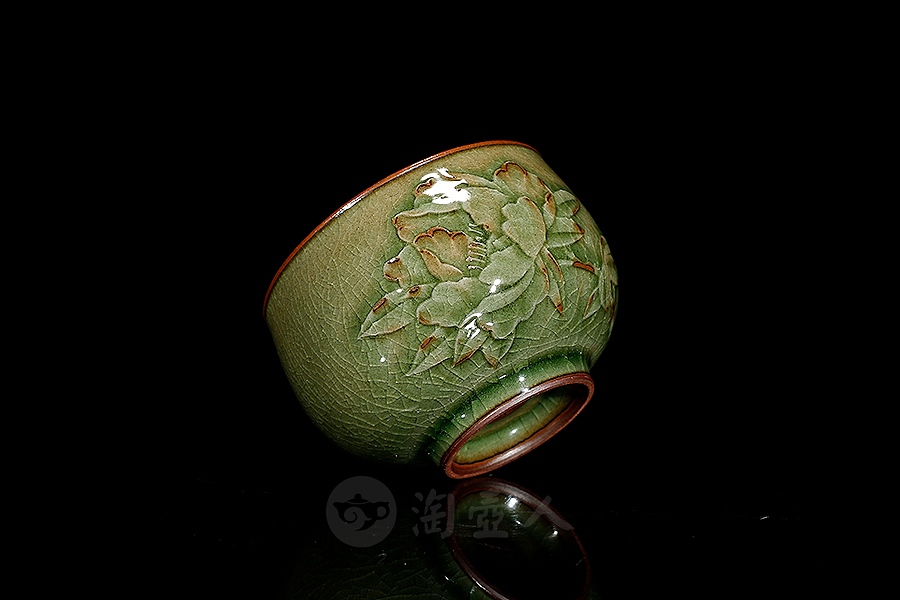 春色满园杯