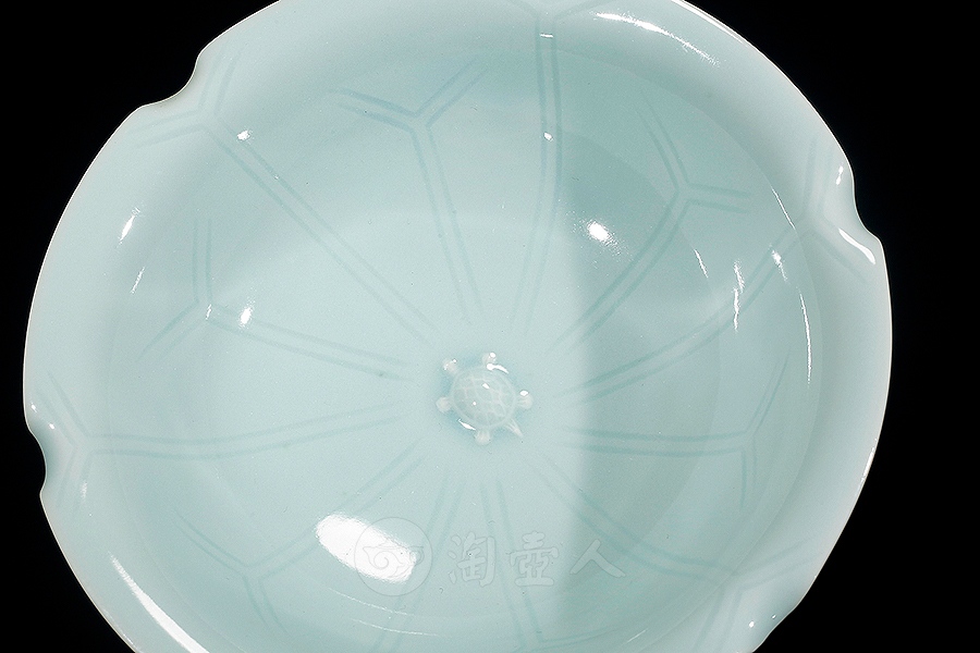 小龟心碗(粉青)