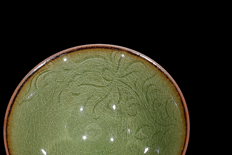 缠枝莲纹杯