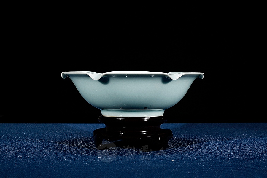小龟心碗(粉青)