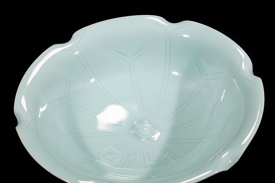 小龟心碗(粉青)