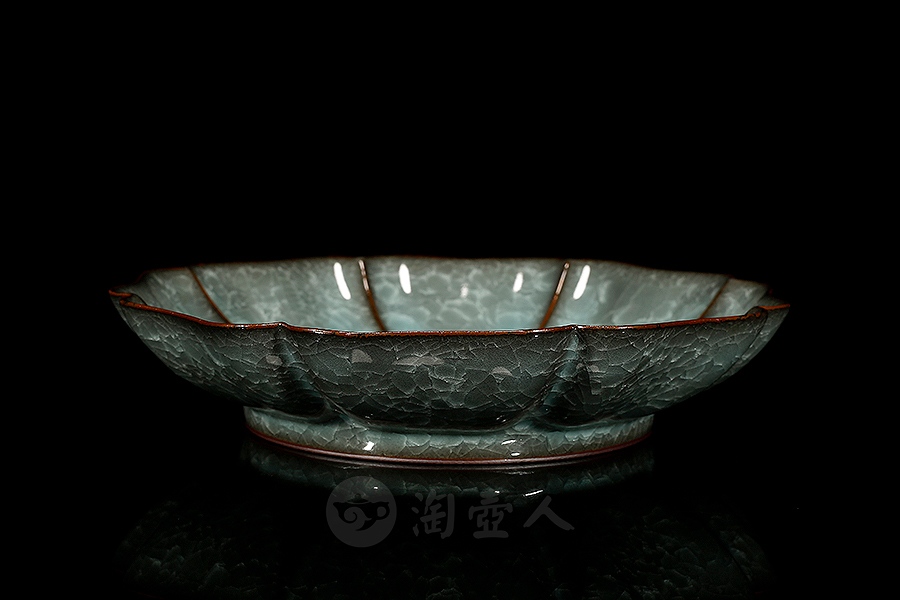 冰裂纹壶承