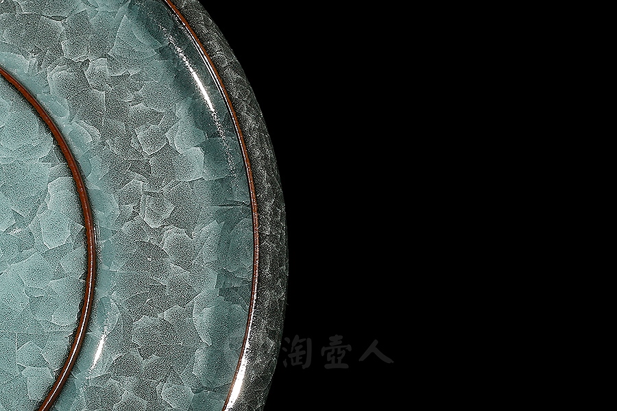 卷口冰裂葵口盘