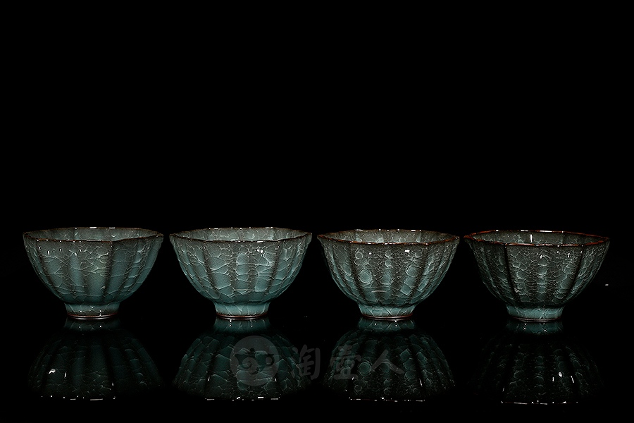 菱花冰裂品茗杯