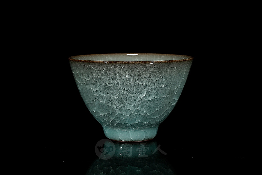圆口冰裂品茗杯