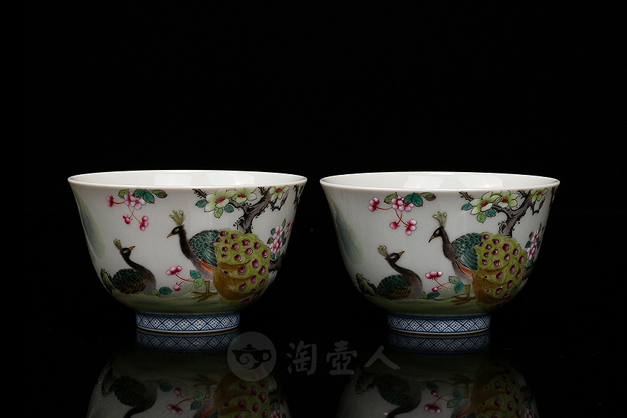 孔雀对杯