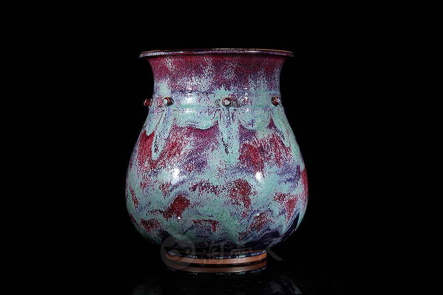 汉代鼓钉尊