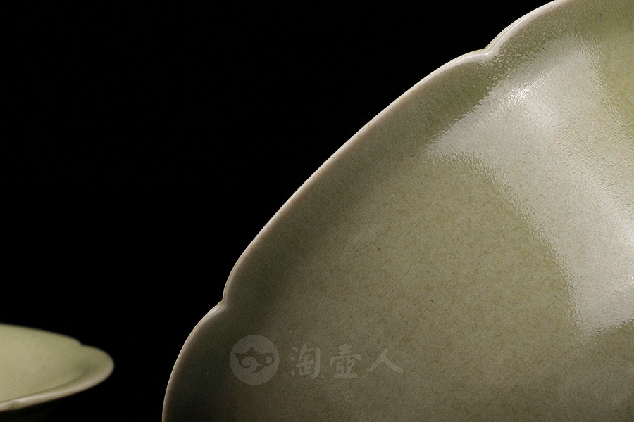 越窑秘色秞葵口盖碗