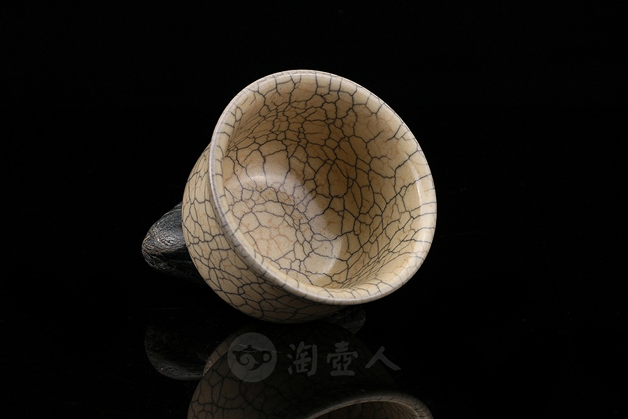 哥窑铃铛杯