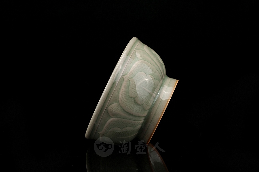 吉祥双纹饰压手杯(套)
