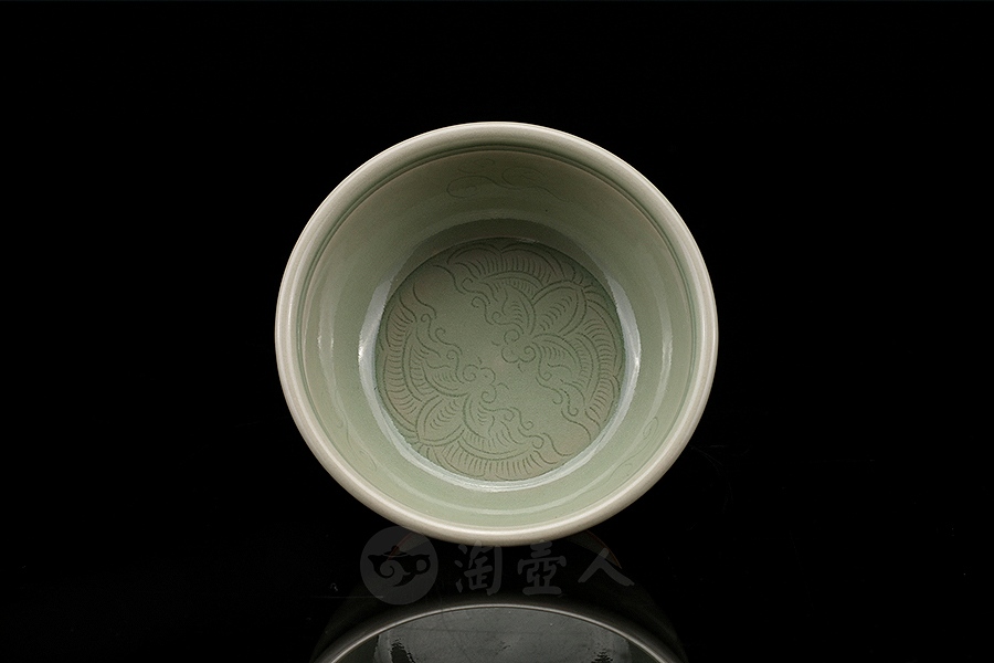 吉祥双纹饰压手杯(套)