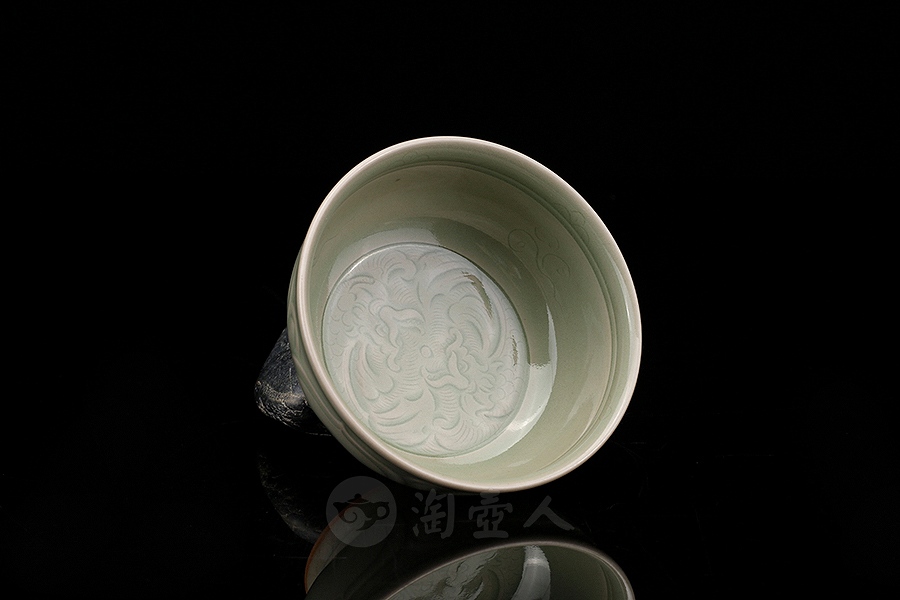 吉祥双纹饰压手杯(套)