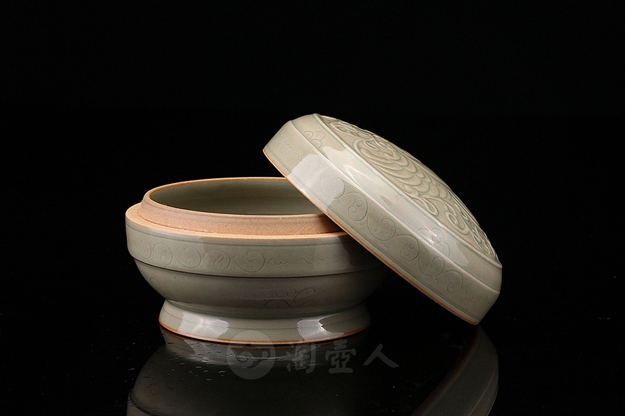 中号粉盒