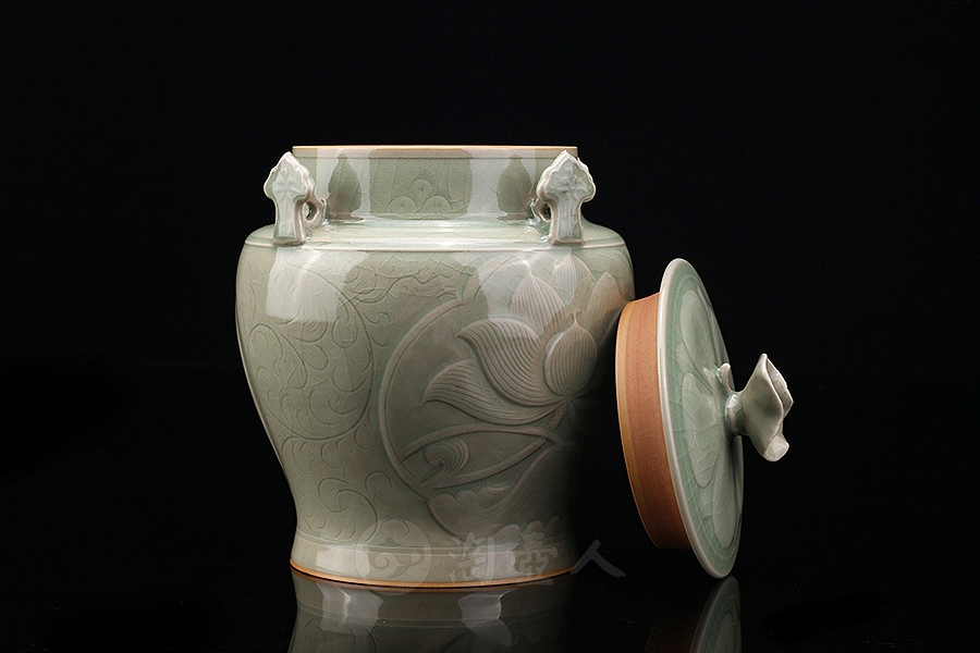 茶叶罐·荷花
