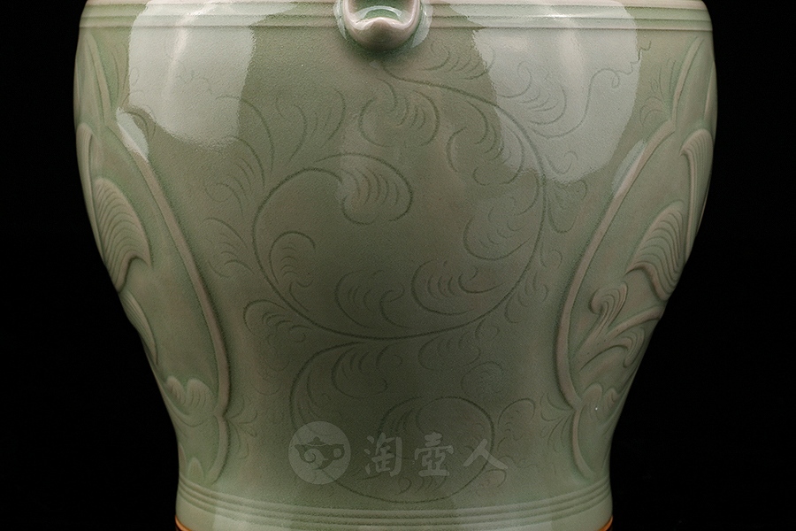 茶叶罐·双耳荷花