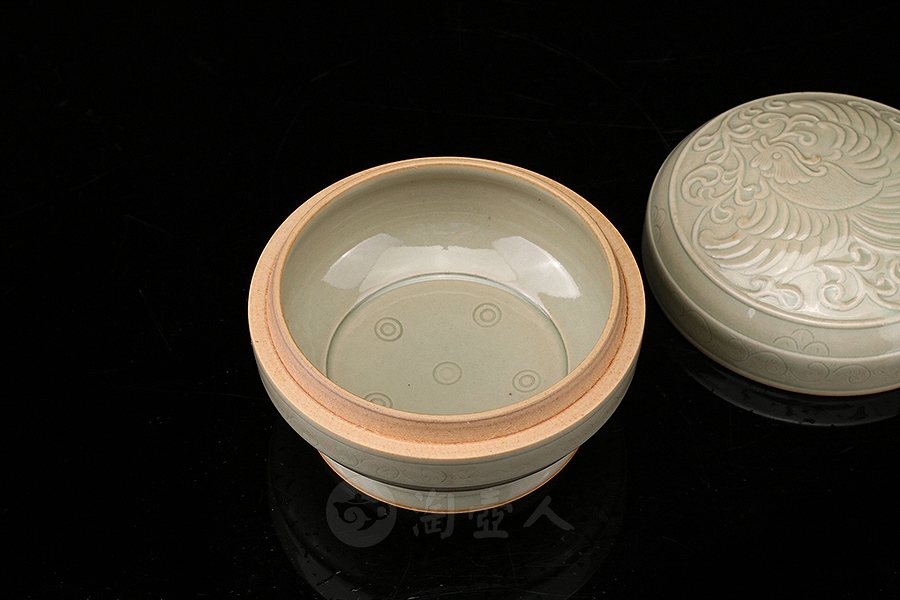 中号粉盒