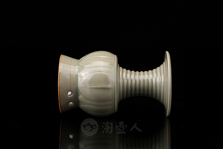 小舍利瓶