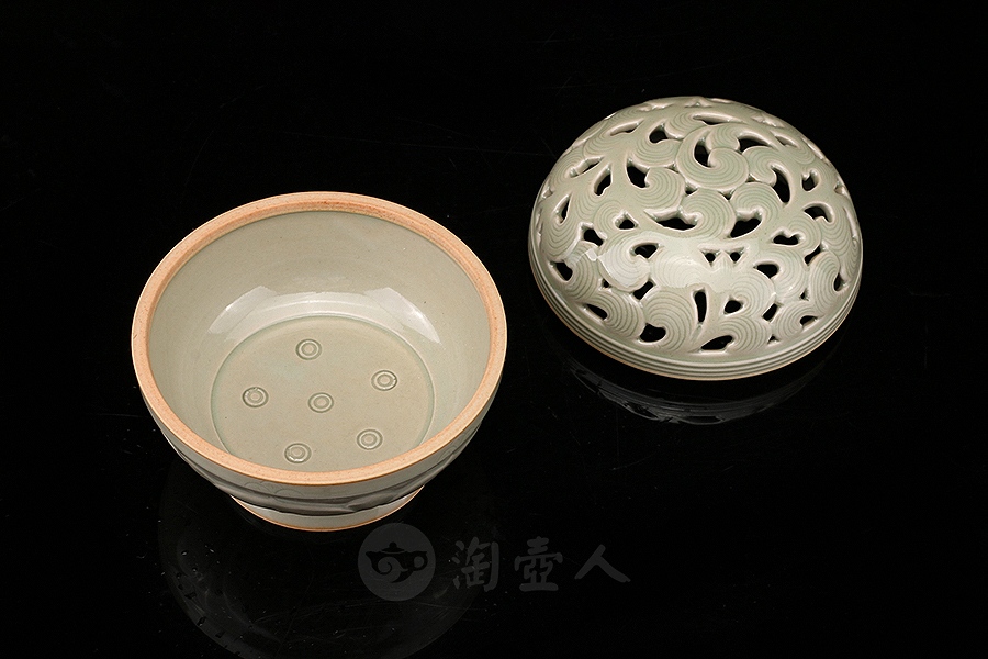 镂空缠枝纹盒薰(小)