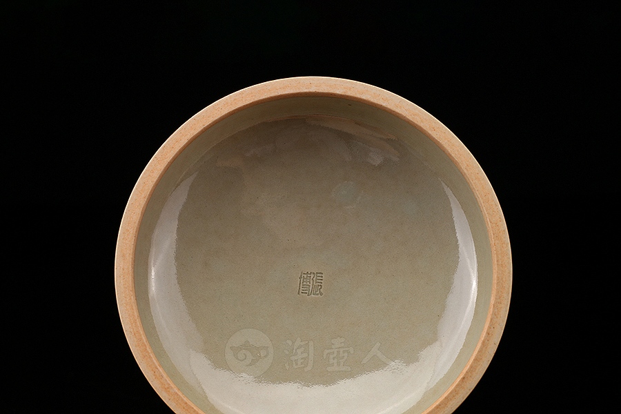 中号油盒
