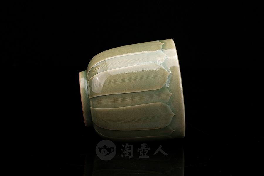 捧杯