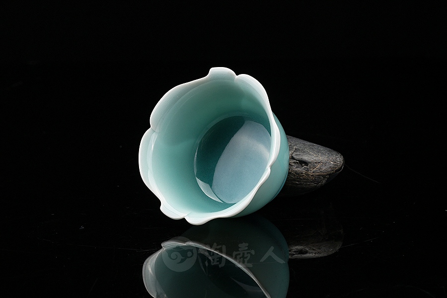 花口杯·缺口