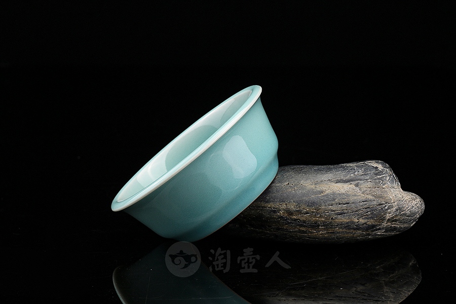 戏水杯