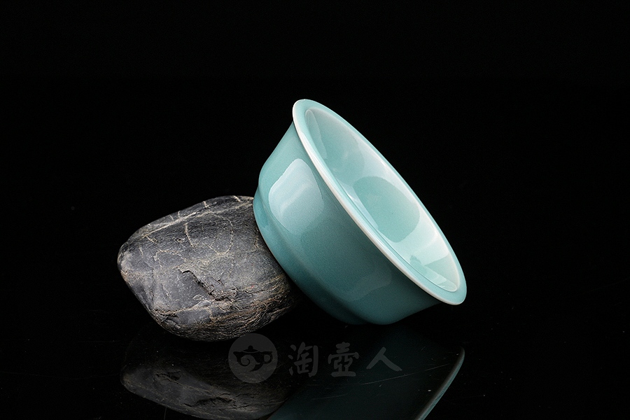 戏水杯