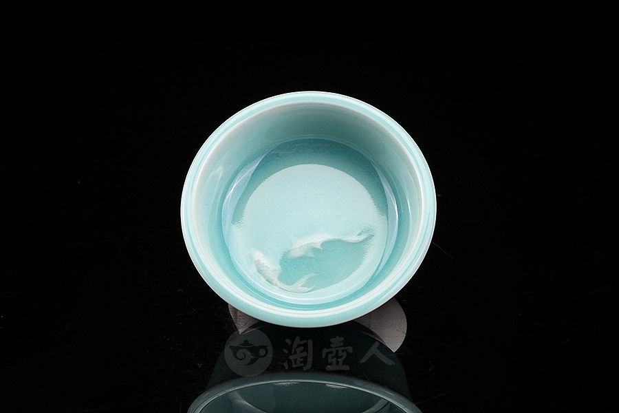 戏水杯