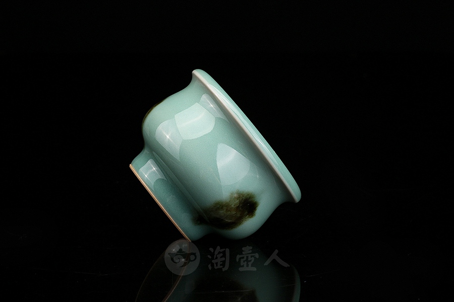 青釉点彩杯·矮