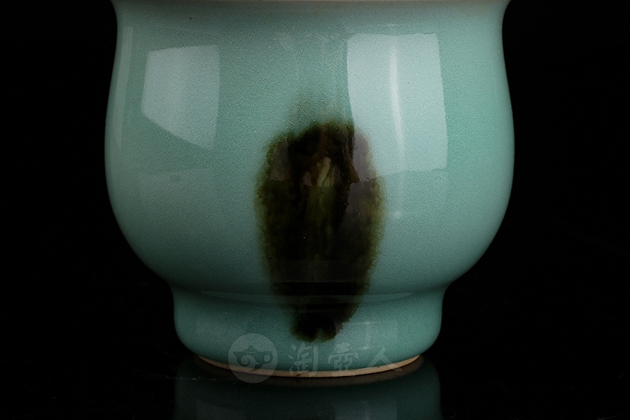 青釉点彩杯·高