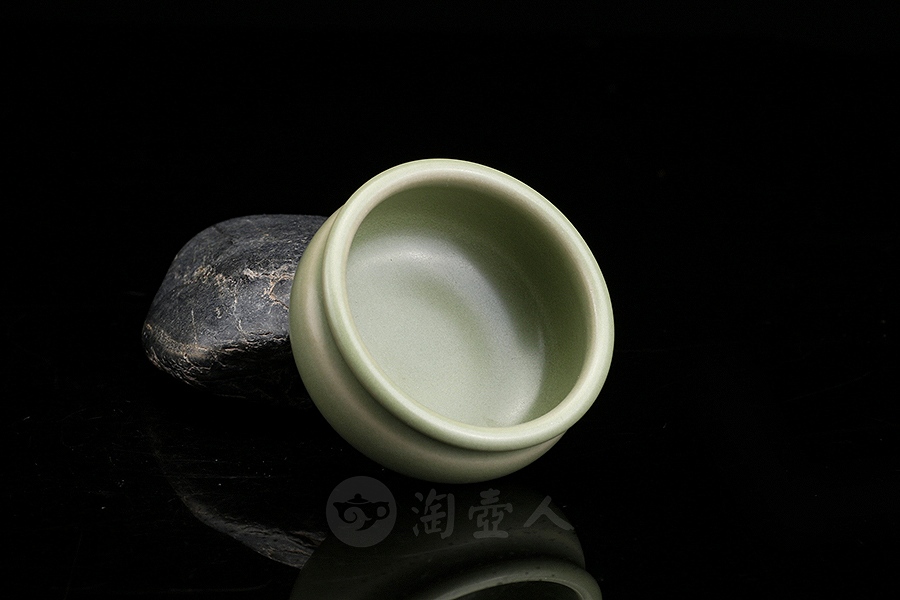 豆青一口杯·束口