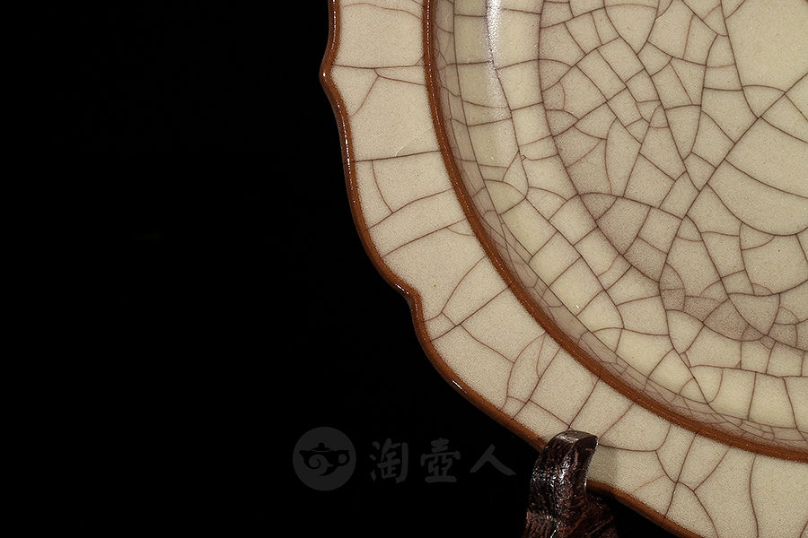 葵口壶承