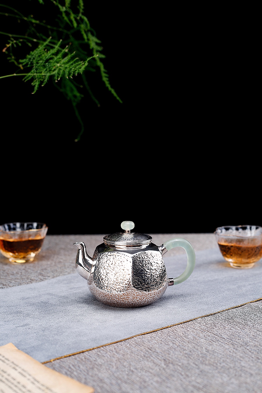 翡翠六方井栏(錾刻)