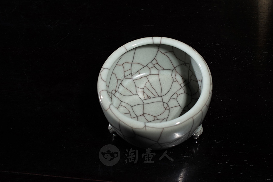 三足炉